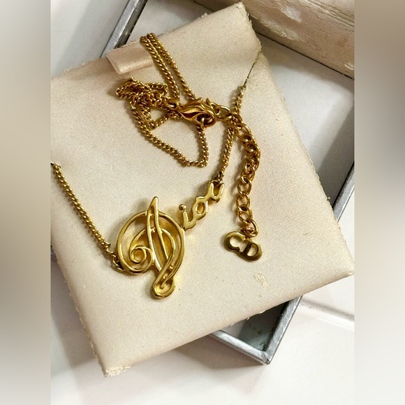 Vintage Dior Gold Necklace - Picture 3 of 5